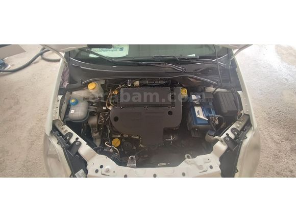 Sahibinden Fiat Linea 1.3 Multijet Actual 2011 Model  378.000 km Beyaz