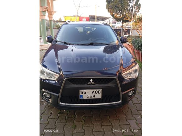 Memurdan Mitsubishi ASX 1.6 MIVEC Invite 2011 Model  188 000 km Lacivert