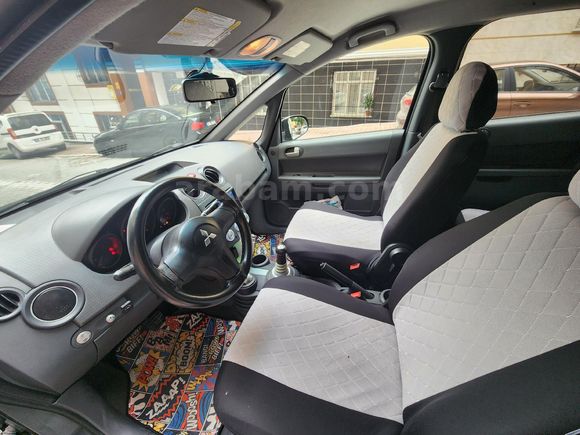 Sahibinden Mitsubishi Colt 1.3 Invite 2005 Model