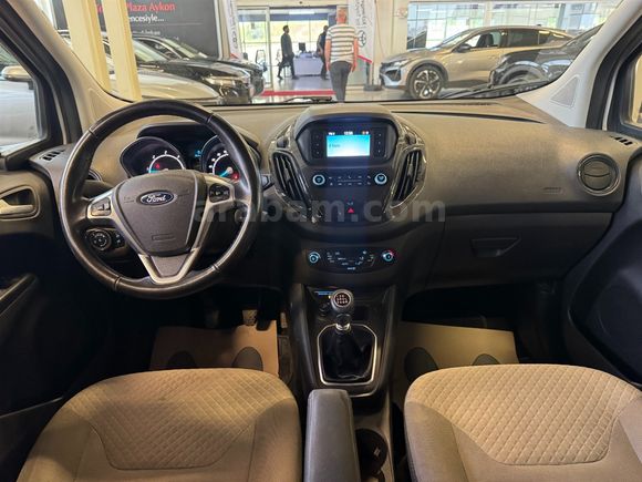 2021 FORD TOURNEO COURIER 1.5 TDCI TITANIUM