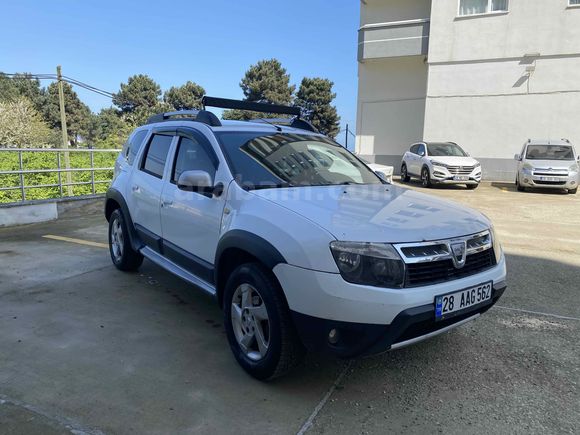 Sahibinden Dacia Duster 1.5 dCi Laureate 2011 Model Giresun