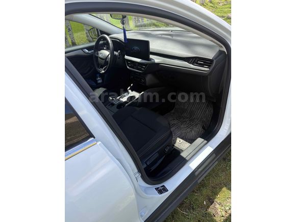 Sahibinden Ford Focus 1.5 EcoBlue Titanium Stil 2024 Model 