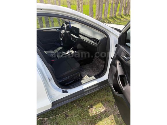 Sahibinden Ford Focus 1.5 EcoBlue Titanium Stil 2024 Model 