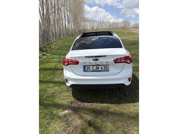 Sahibinden Ford Focus 1.5 EcoBlue Titanium Stil 2024 Model 