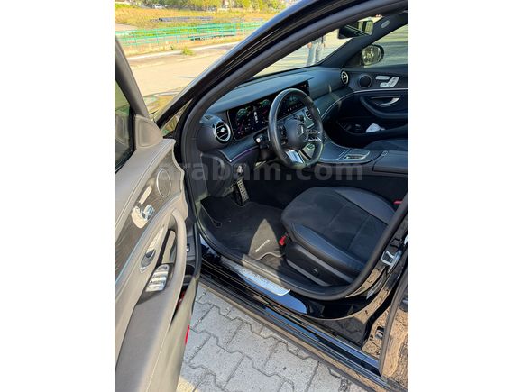  Mercedes - Benz E 200 d AMG 2023 Model / 32,000 km