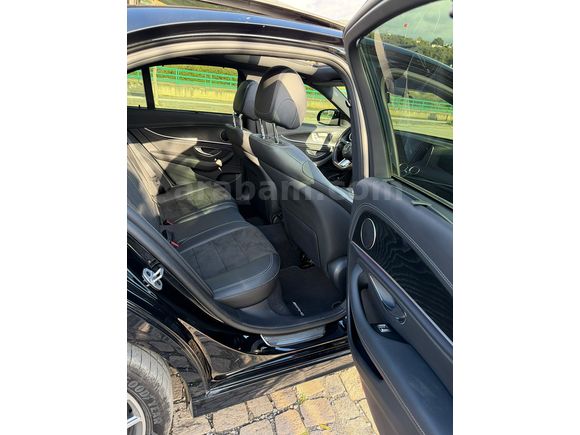  Mercedes - Benz E 200 d AMG 2023 Model / 32,000 km