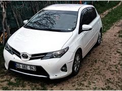 Sahibinden Toyota Auris 1.4 D-4D Active 2013 Model