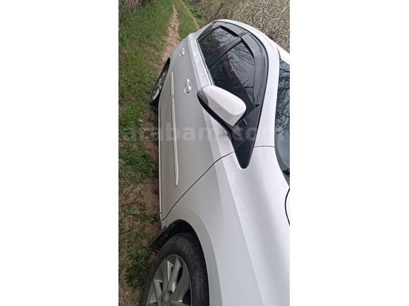 Sahibinden Toyota Auris 1.4 D-4D Active 2013 Model