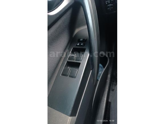Sahibinden Toyota Auris 1.4 D-4D Active 2013 Model