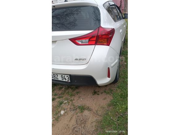 Sahibinden Toyota Auris 1.4 D-4D Active 2013 Model