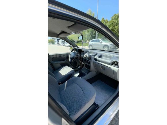 Sahibinden Renault Clio 1.4 Alize 2006 Model 