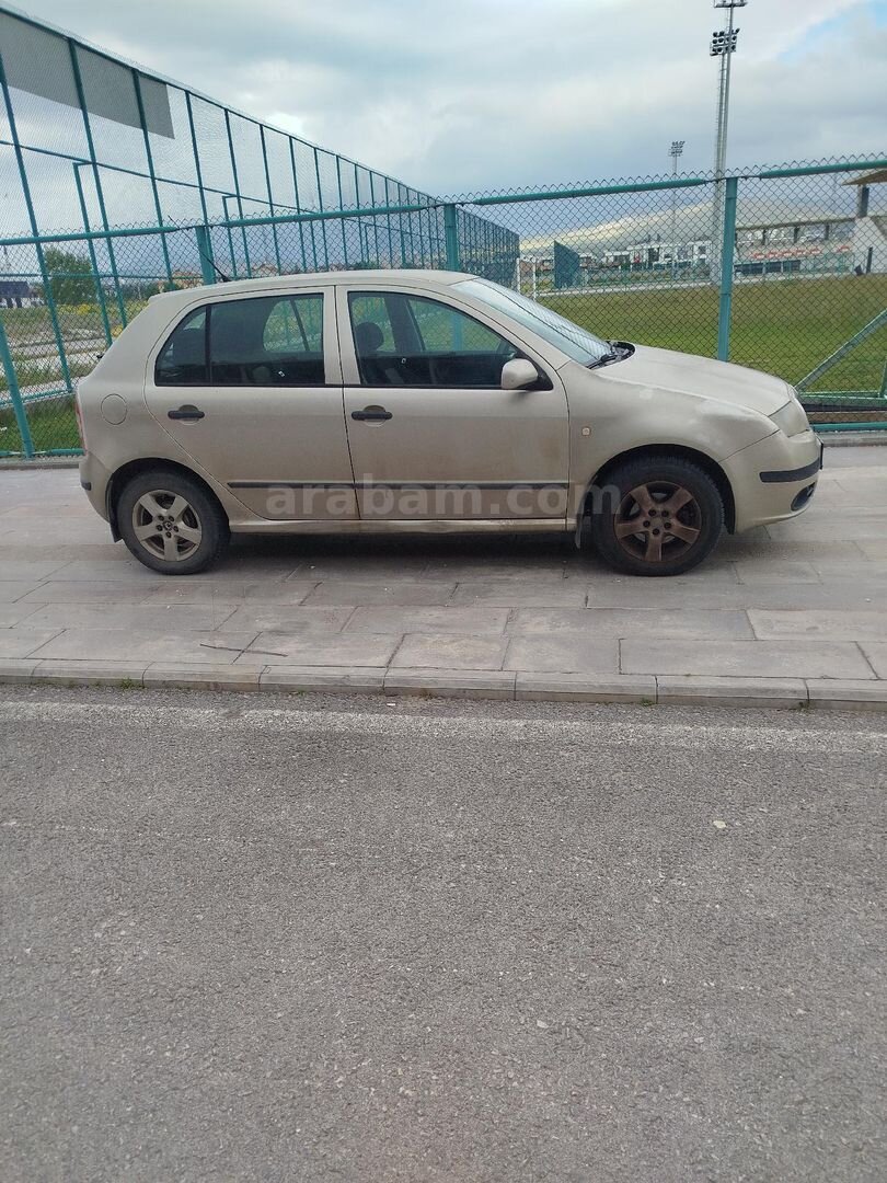Sahibinden Skoda Fabia 1.4 TDI Ambiente 2006 Model Konya 256.000 km Bej 7