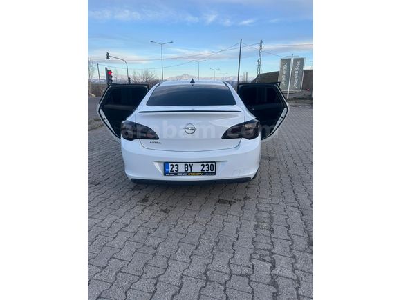 Sahibinden Opel Astra 1.6 Edition 2017 Model  59000 km Beyaz