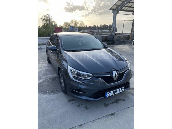 Sahibinden Renault Megane 1.3 TCe Touch 2023 Model 
