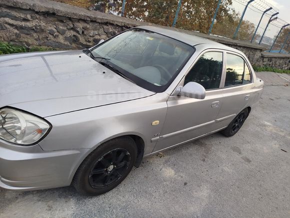 Sahibinden Hyundai Accent 1.6 Admire 2006 Model  237.725 km Gri