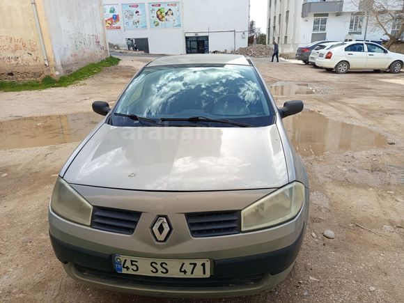 Sahibinden Renault Megane 1.4 Dynamique 2004 Model