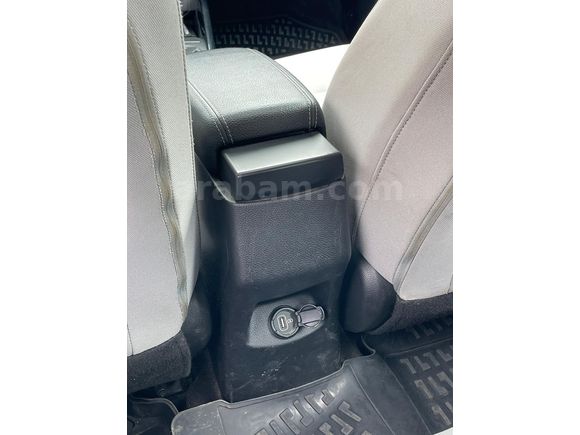 Kia rio 1.4CRDİ WGT 2018 model sahibinden temiz