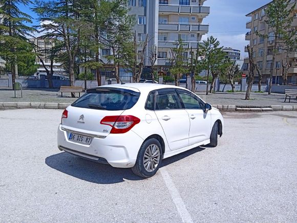 MOTORU YÜRÜYENİ MUAZZAM AİLE ARACİ KM Sİ  ORJİNALDİR