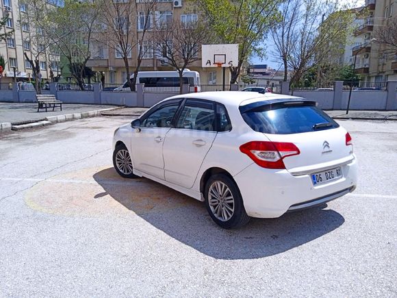 MOTORU YÜRÜYENİ MUAZZAM AİLE ARACİ KM Sİ  ORJİNALDİR