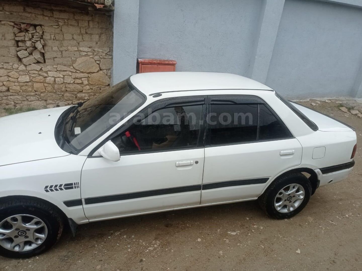 Sahibinden Mazda 323 1.6 GLX 1994 Model Uşak 335.000 km Beyaz 4