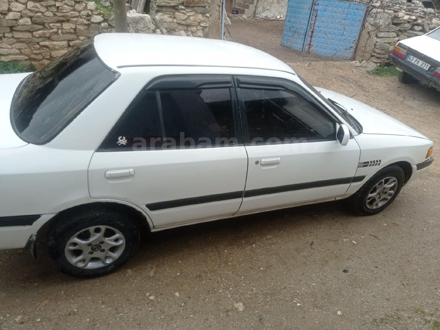 Sahibinden Mazda 323 1.6 GLX 1994 Model Uşak 335.000 km Beyaz 3