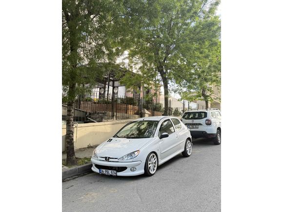 Sahibinden acil satılık  Peugeot 206 1.4 HDi Sporty 2005 Model 