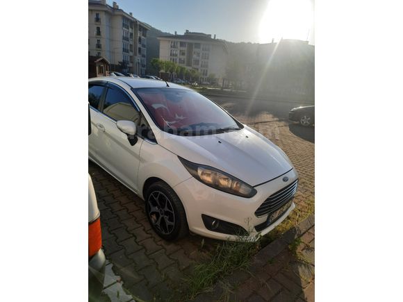 Sahibinden Ford Fiesta 1.25 Trend 2013 Model Zonguldak 140.000 km Beyaz