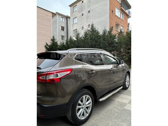 Sahibinden Nissan Qashqai 1.2 DIG-T Sky Pack 2016 Model  68000 km Kahverengi