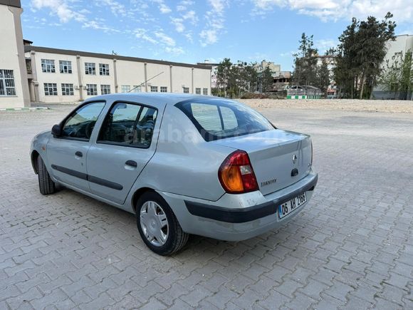 Sahibinden Renault Clio 1.4 Authentique 2004 Model