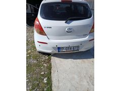 Sahibinden Hyundai i20 1.4 CRDi Jump 2014 Model  286.000 km Beyaz