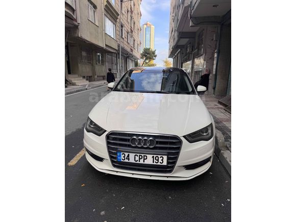 Sahibinden Audi A3 Sedan 1.6 TDI Ambiente 2014 Model  220.000 km Beyaz
