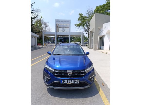 Sahibinden Dacia Sandero Stepway 1.0 Tce Prestige 2022 Model  22.000 km Lacivert