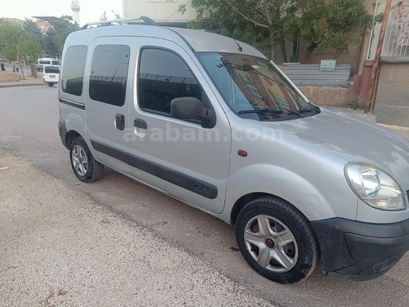 otomobil ruhsatlı Kangoo 1.5 dCi Authentique 2004 Model Gaziantep