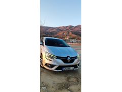 Sahibinden Renault Megane 1.5 Blue DCI Touch 2020 Model