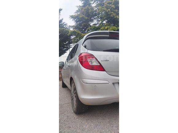 Temiz Opel Corsa 1.4 Twinport Active 2013 Model