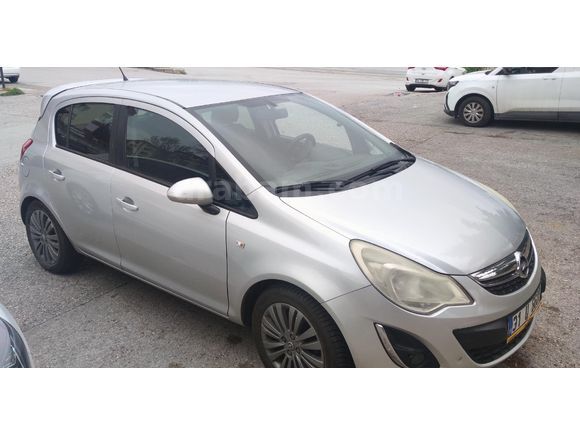 Temiz Opel Corsa 1.4 Twinport Active 2013 Model