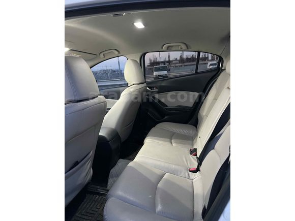94 BİNDE TEMİZ MAZDA 3
