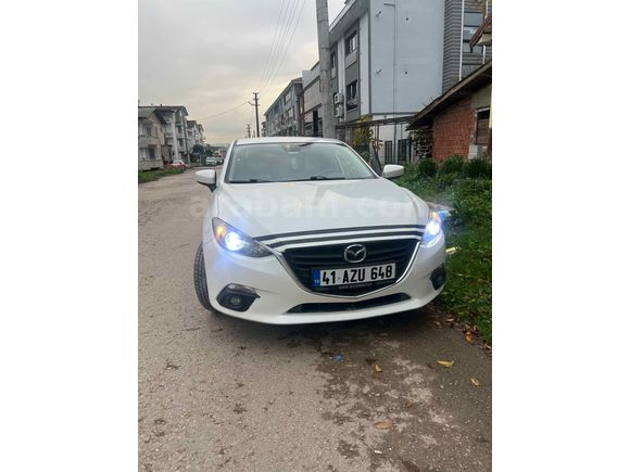 94 BİNDE TEMİZ MAZDA 3