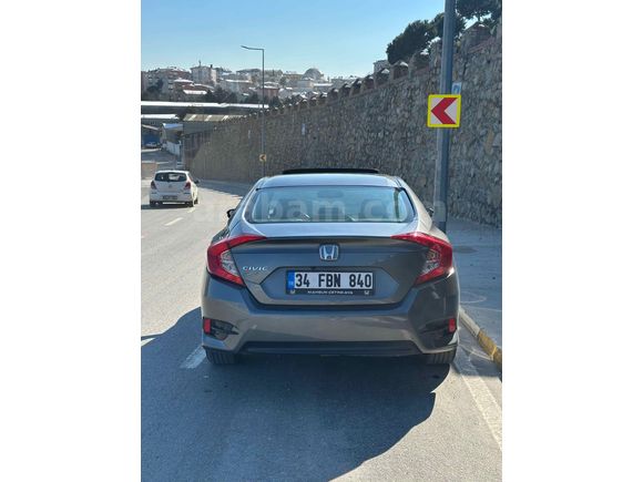 Sahibinden Honda Civic 1.6i VTEC Elegance 2021 Model 