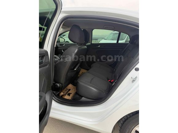  Renault Megane 1.5 dCi Touch 2017 Model  182.000 km hatasız boyasız 