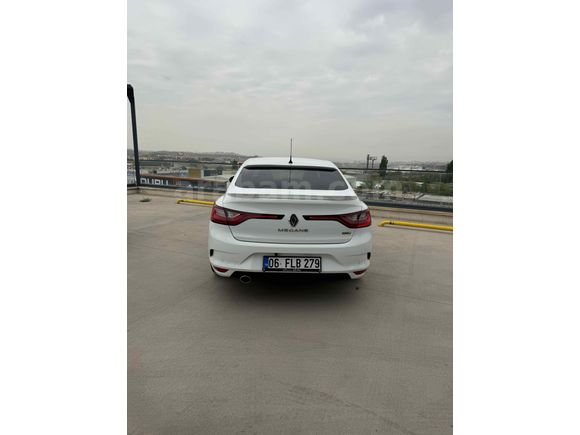  Renault Megane 1.5 dCi Touch 2017 Model  182.000 km hatasız boyasız 