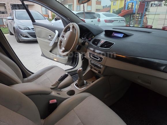 Sahibinden Renault Megane 1.6 Privilege 2010 Model