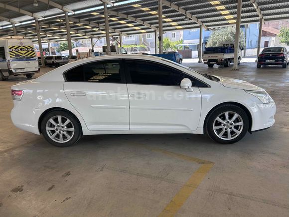 Sahibinden Toyota Avensis 1.6 Elegant Extra 2011 Model 
