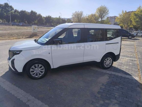 Sahibinden Ford Tourneo Courier 1.5 EcoBlue Deluxe 2024 Model 