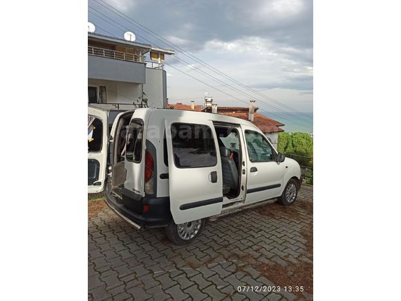 otomobil ruhsatli Renault Kangoo 1.9 D 2000 Model Samsun