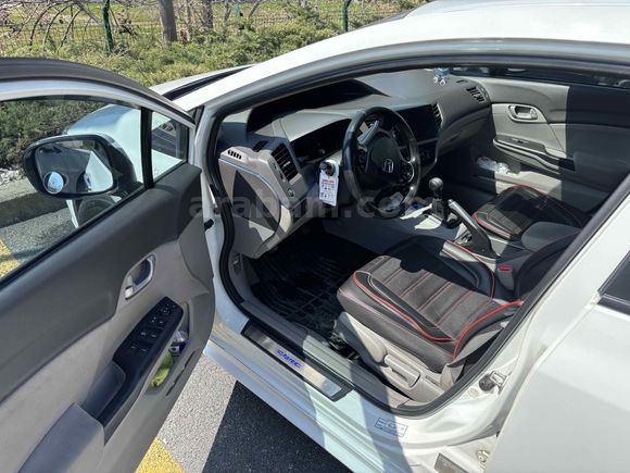 Sahibinden Honda Civic 1.6i VTEC Eco Elegance 2013 Model 