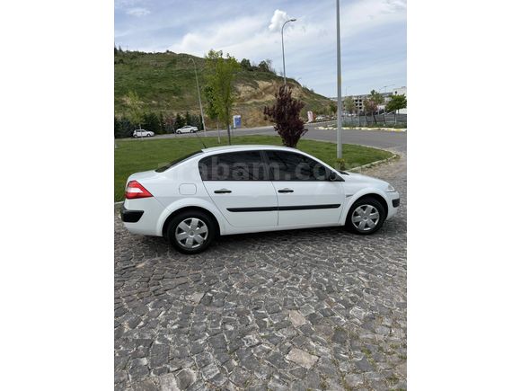 Sahibinden Renault Megane 1.6 Authentique 2004 Model 