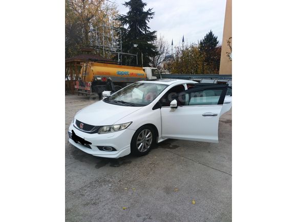 Sahibinden Honda Civic 1.6i VTEC Eco Elegance 2012 Model