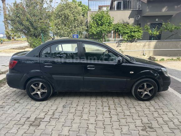 İlk sahibinden bakımlı aile aracı 
