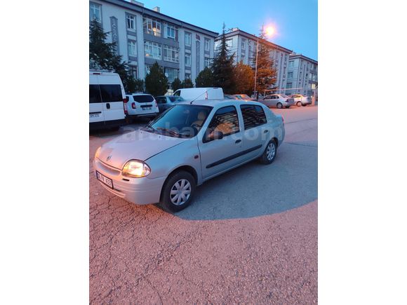 Sahibinden Renault Clio 1.4 RNA 2001 Model